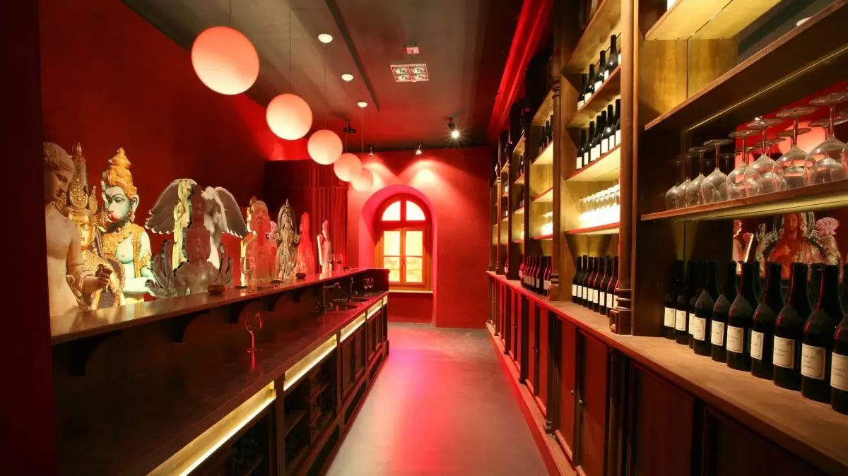 Garden of Eden Room