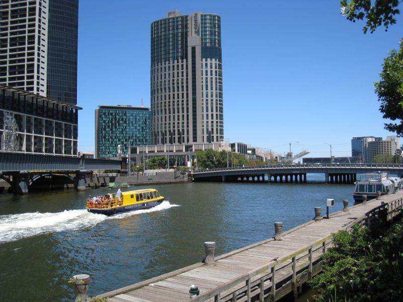 Queens Bridge
