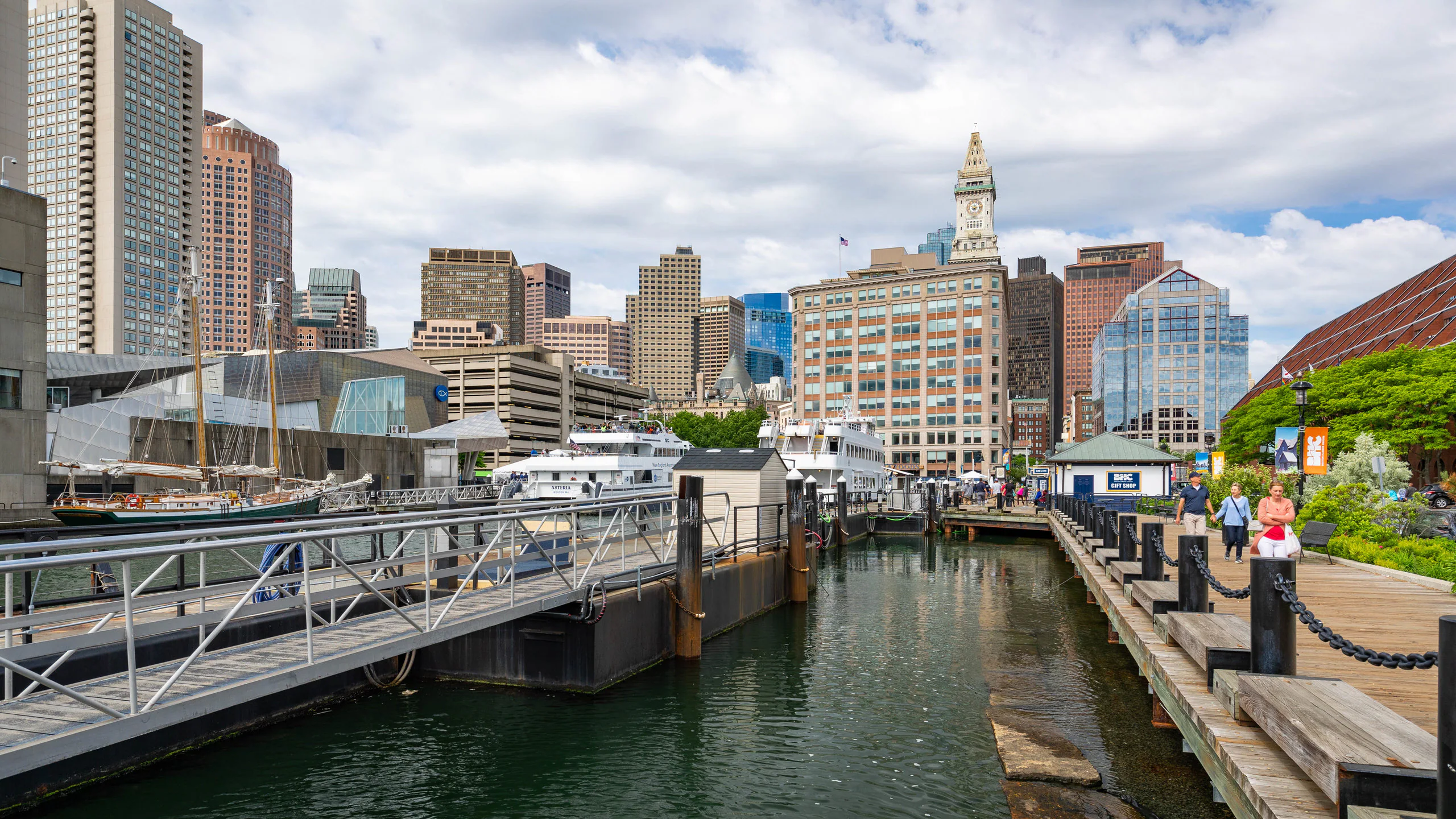 Long Wharf Pier