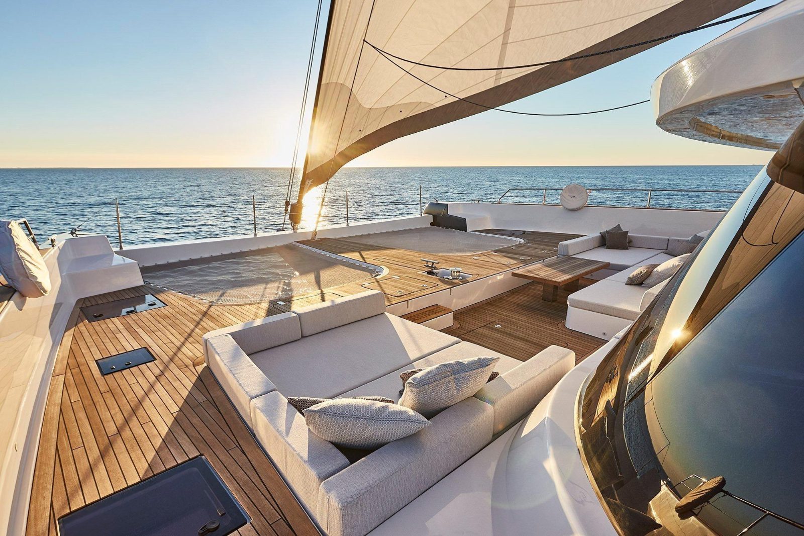 Top Deck Vantage