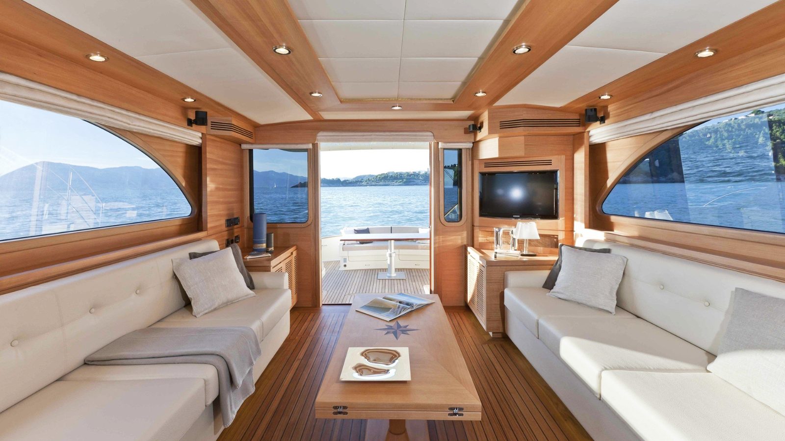 Upper Lounge