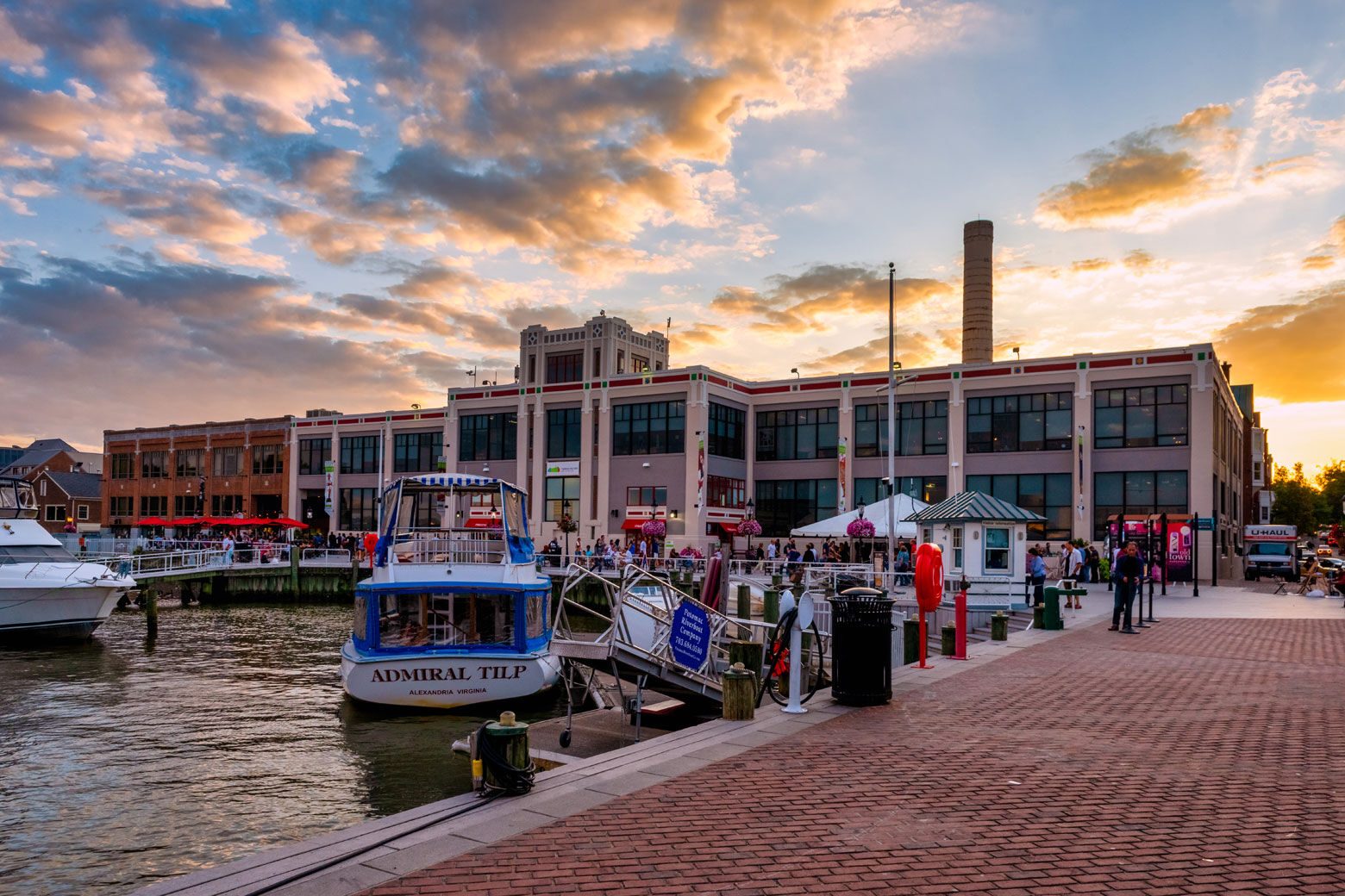 Torpedo Factory Waterfront