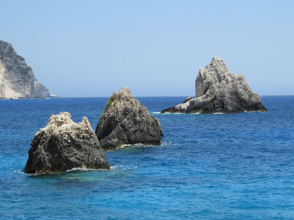 Tres Hermanas Islets