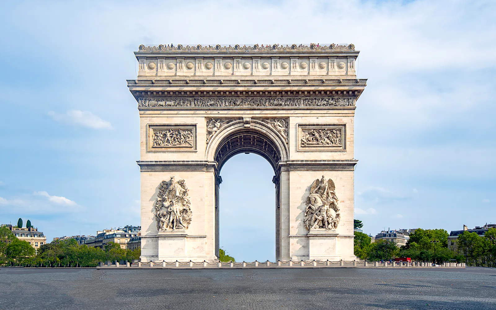 Visiting the Arc de Triomphe