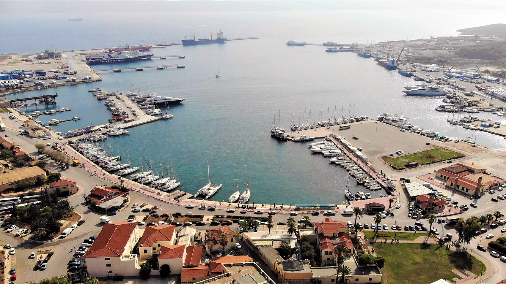 Lavrio town accommodation district