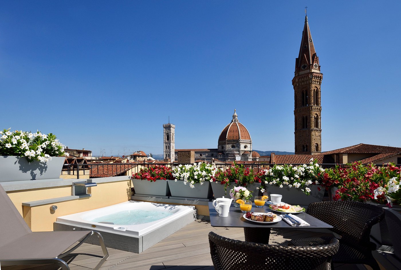 San Firenze Suites