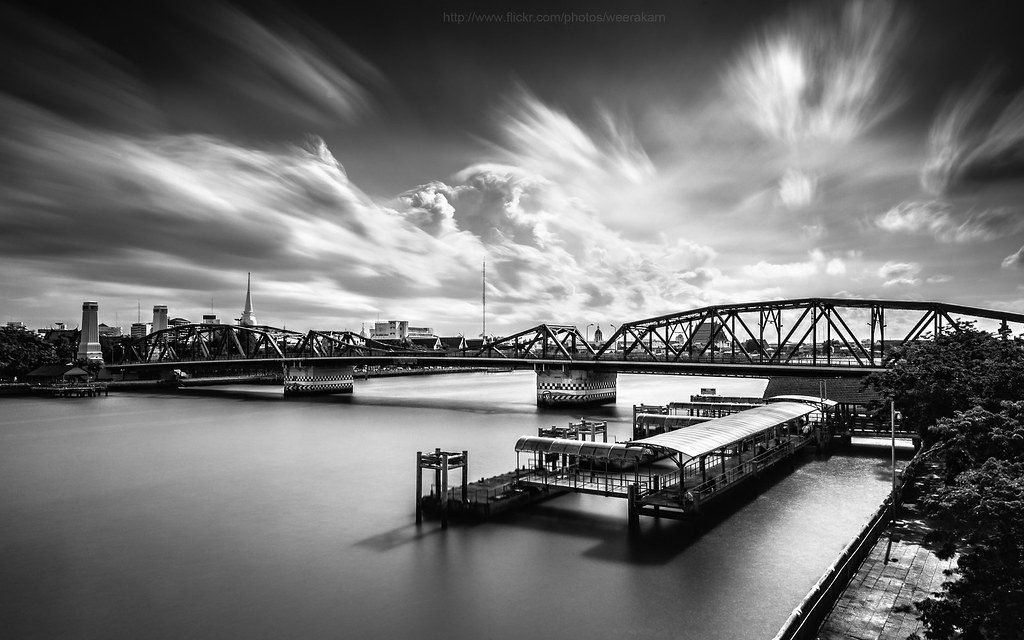 Memorial Bridge