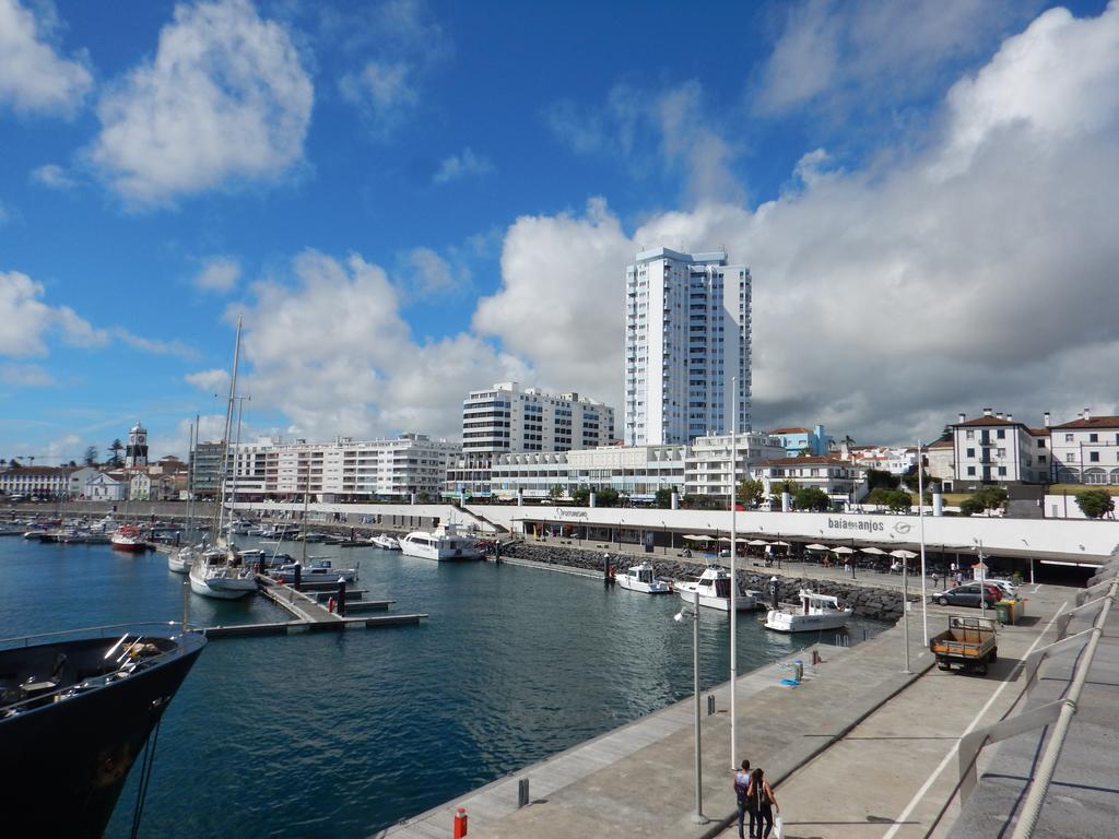 Portas do Mar Promenade