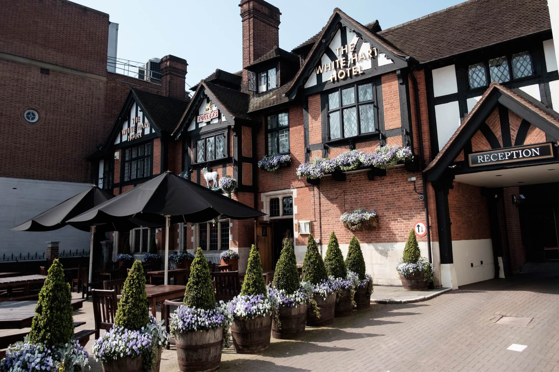 The White Hart Hotel Hampton Wick