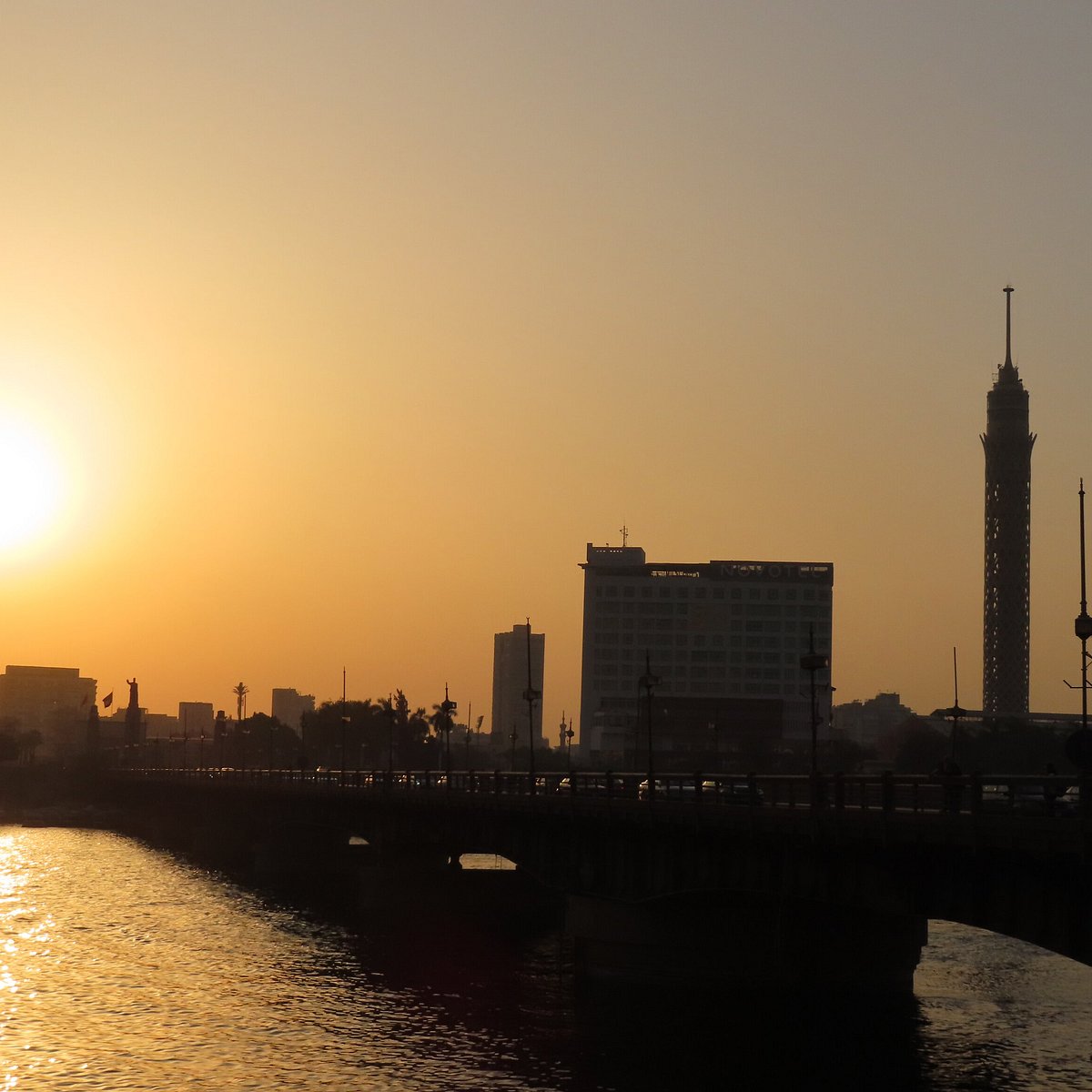 Qasr El Nil Bridge