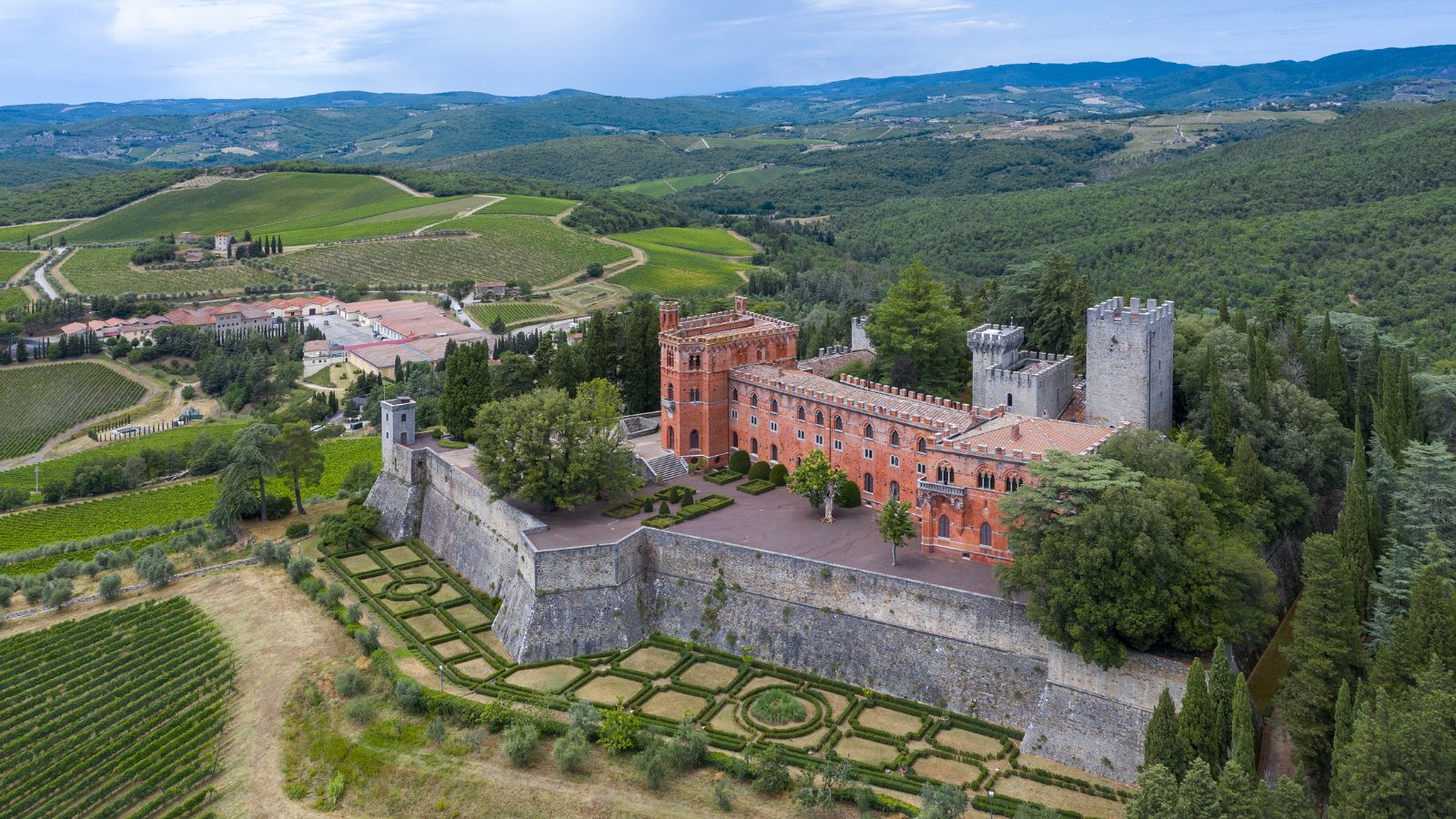 Castello di Brolio Terrace