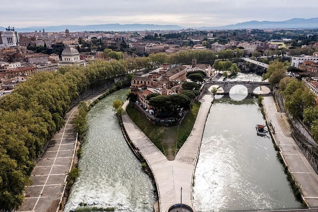 Tiber Island