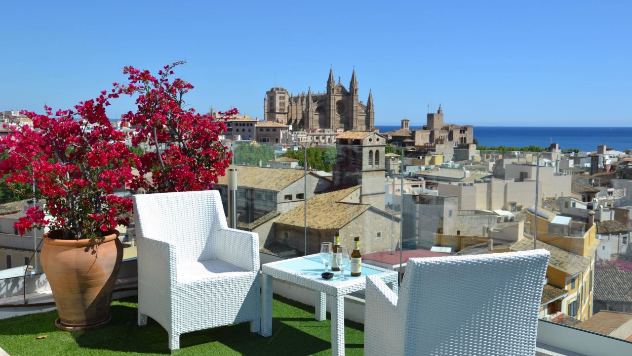 Hotel Almudaina