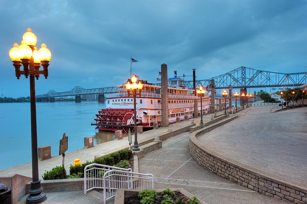 Waterfront Park Promenade