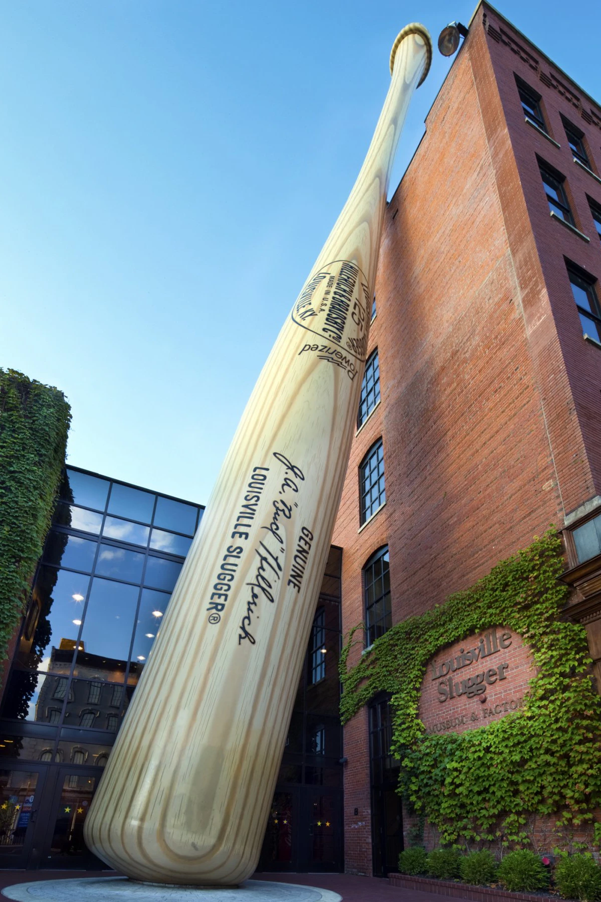 Louisville Slugger Museum & Factory