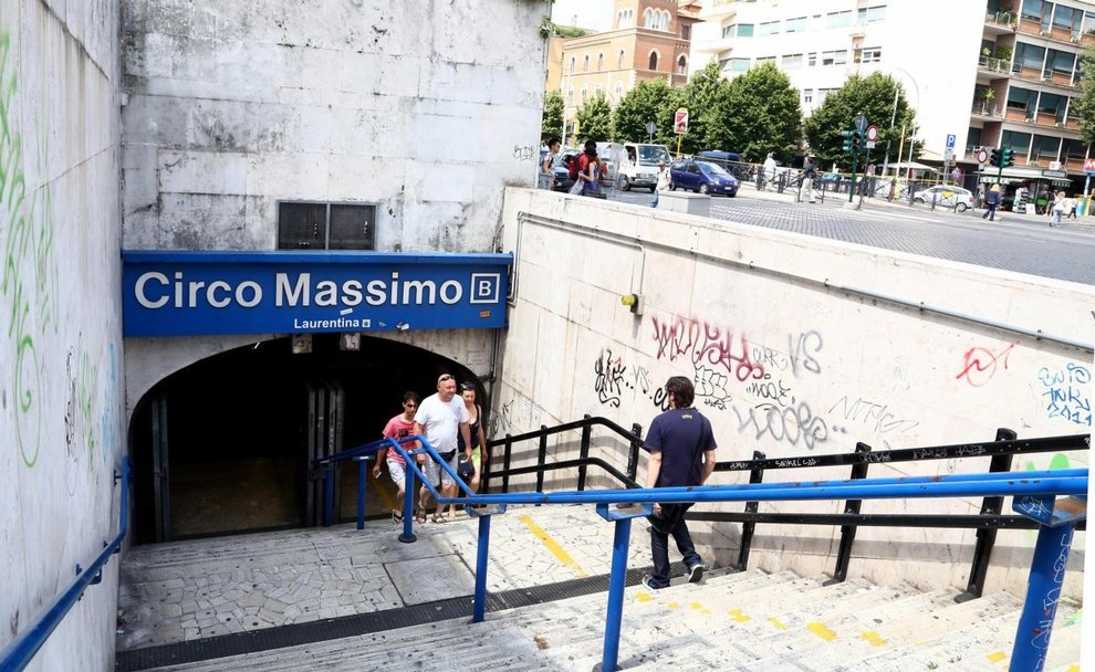 Circo Massimo Metro Stop