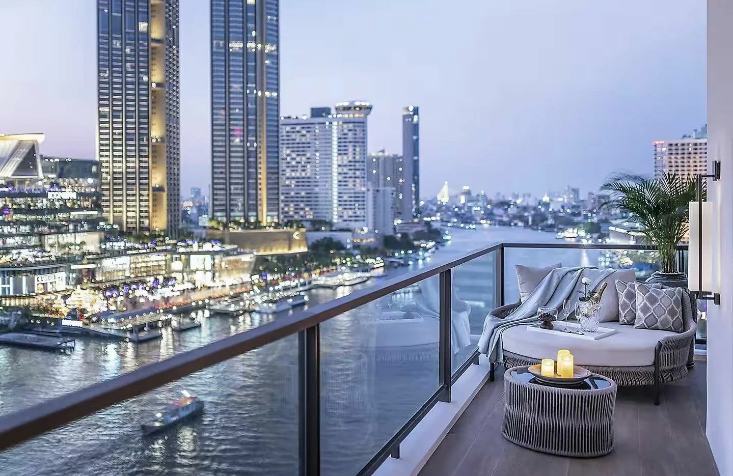 River City area hotels