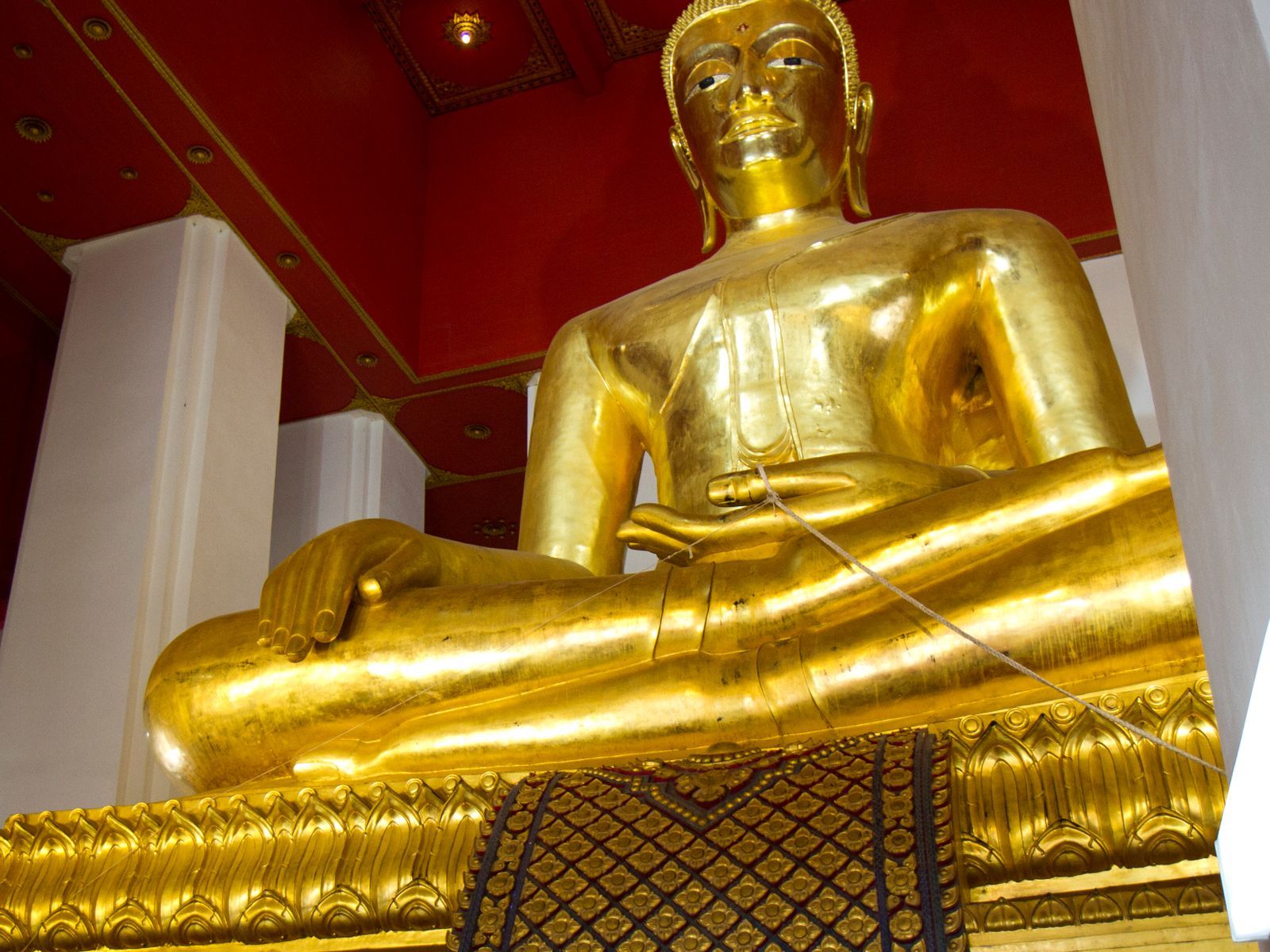 Viharn Phra Mongkol Bopit