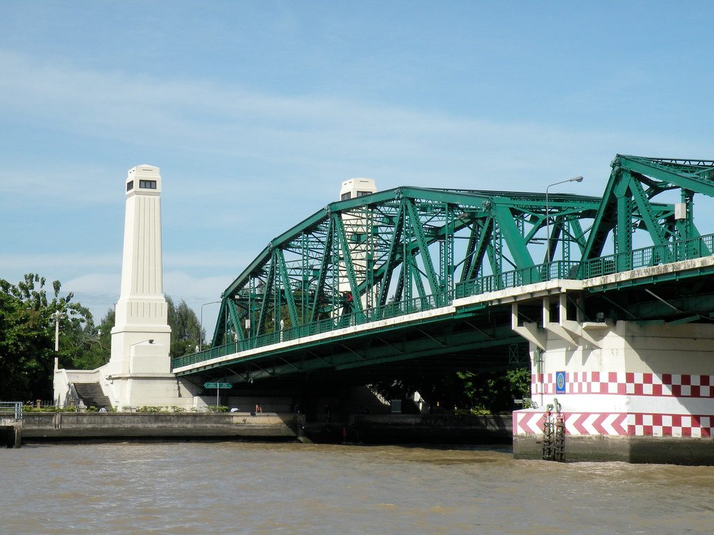 Memorial Bridge