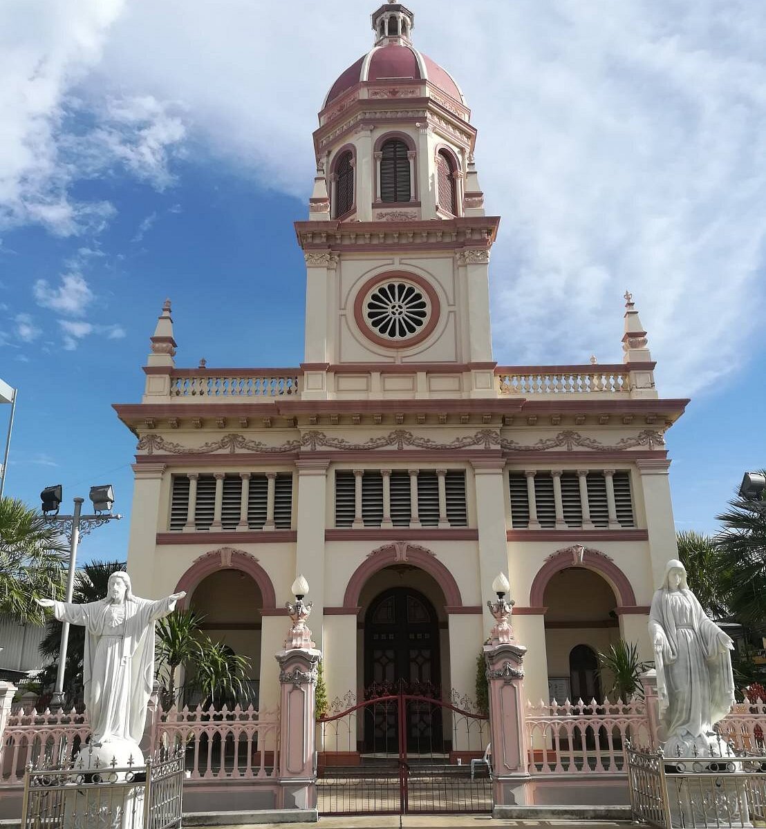 Santa Cruz Church