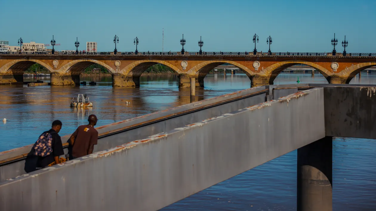 Pont de Pierre Viewpoint
