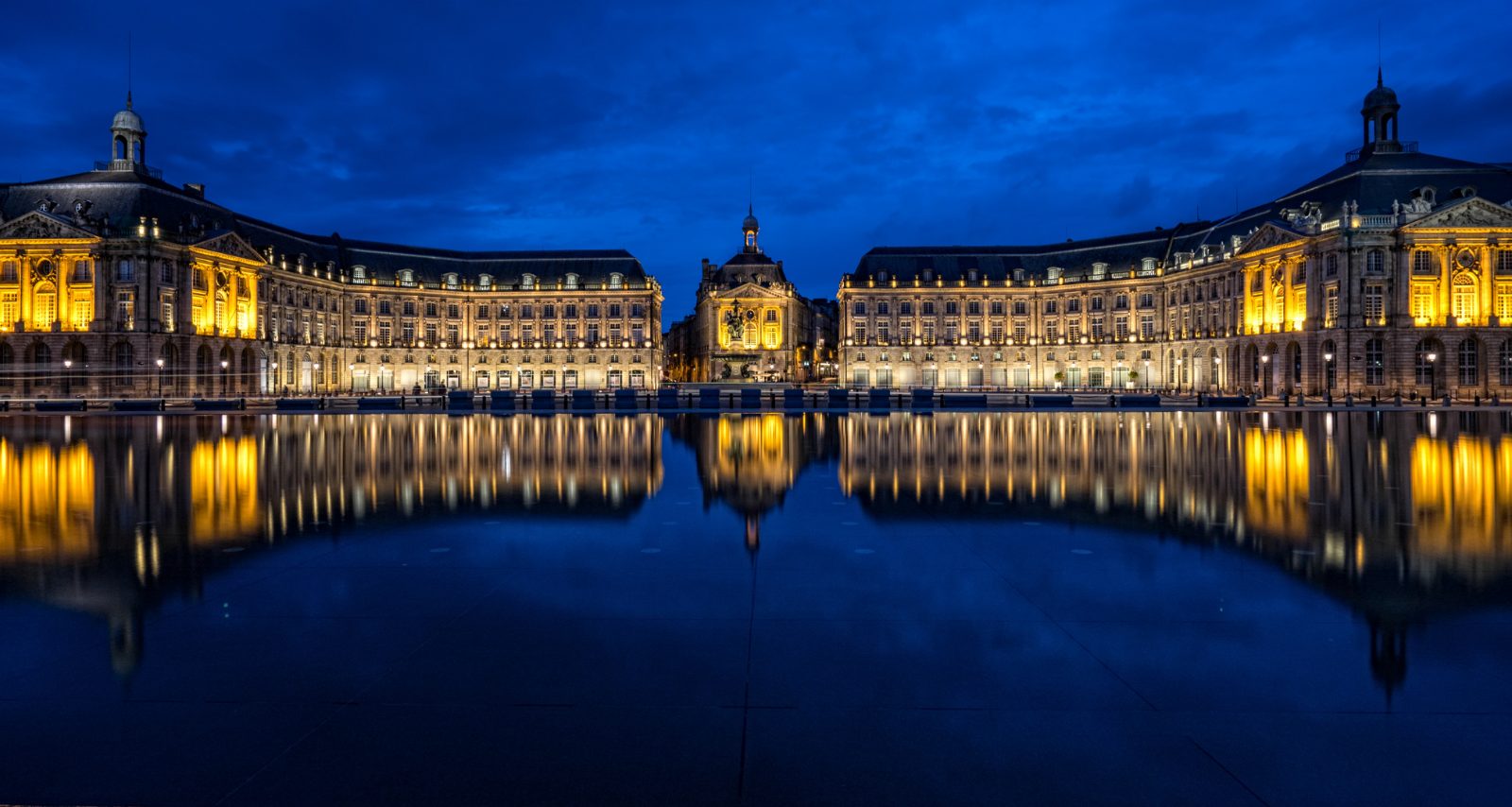 Place de la Bourse Reflection
