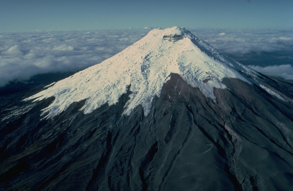 Exploring Cotopaxi National Park by Day