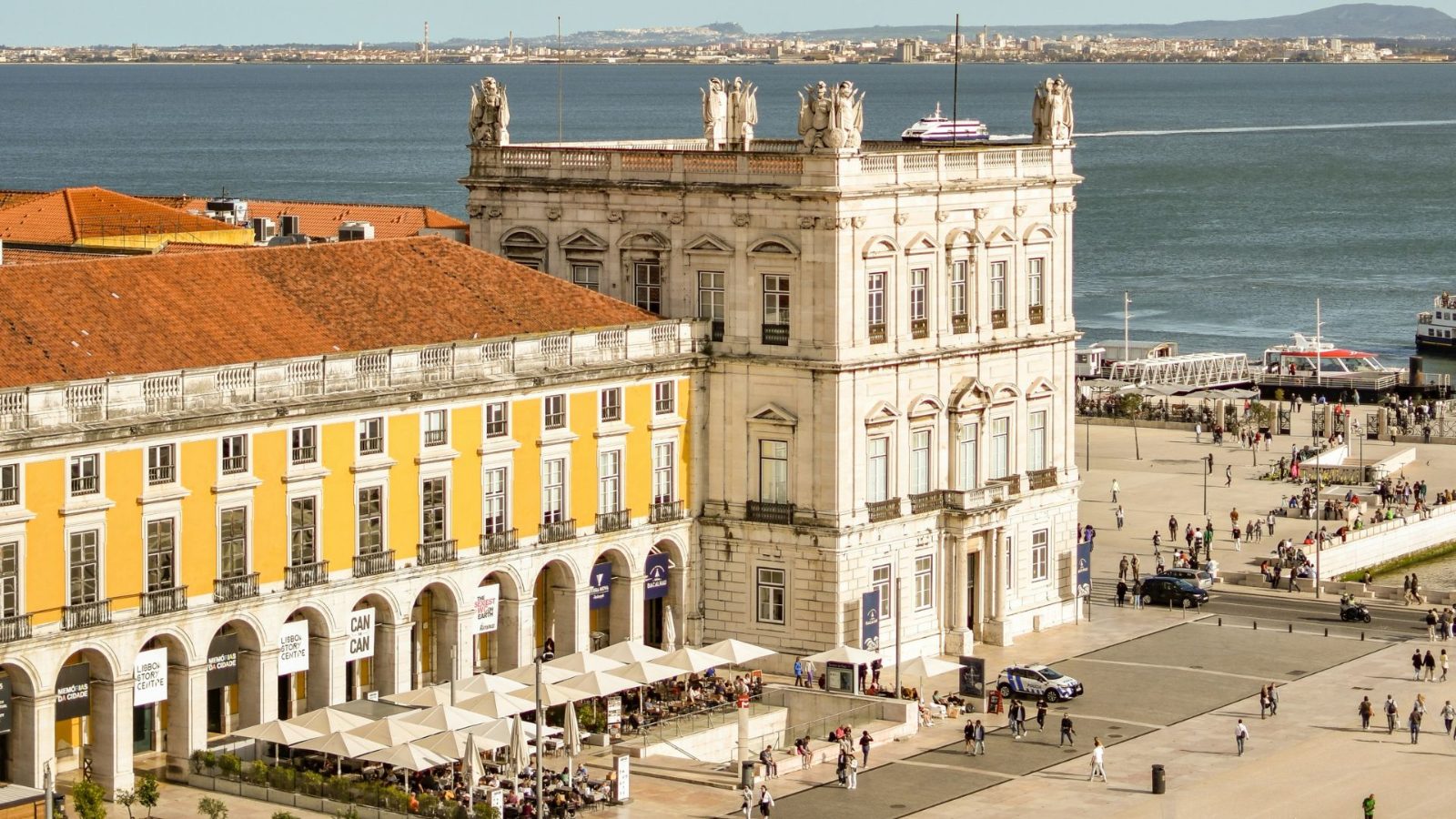Praça do Comércio Facade