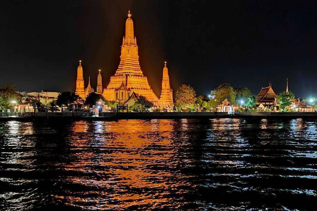 Wat Arun Waterfront View