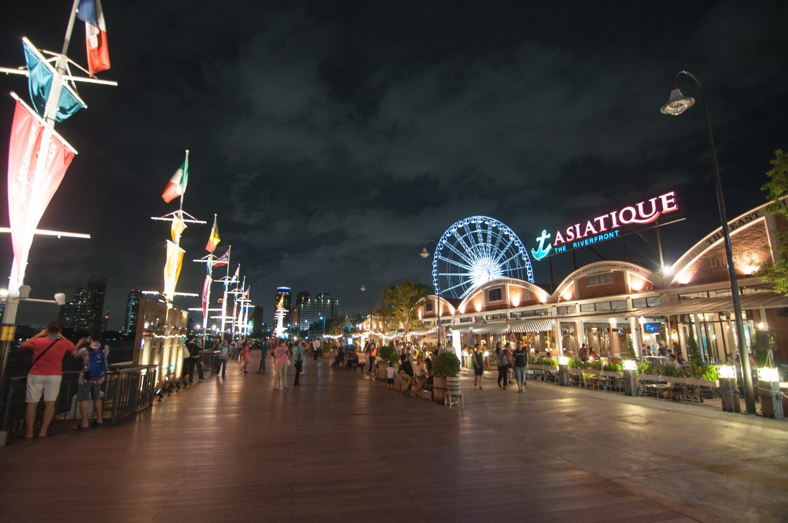 Asiatique Pier