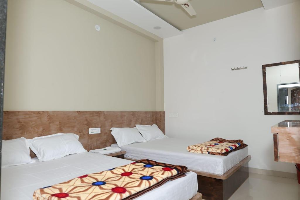 Budget Guesthouses — Ellora Village