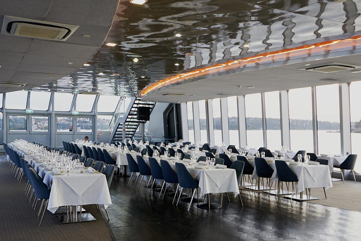 London Thames River Cruise Dinner