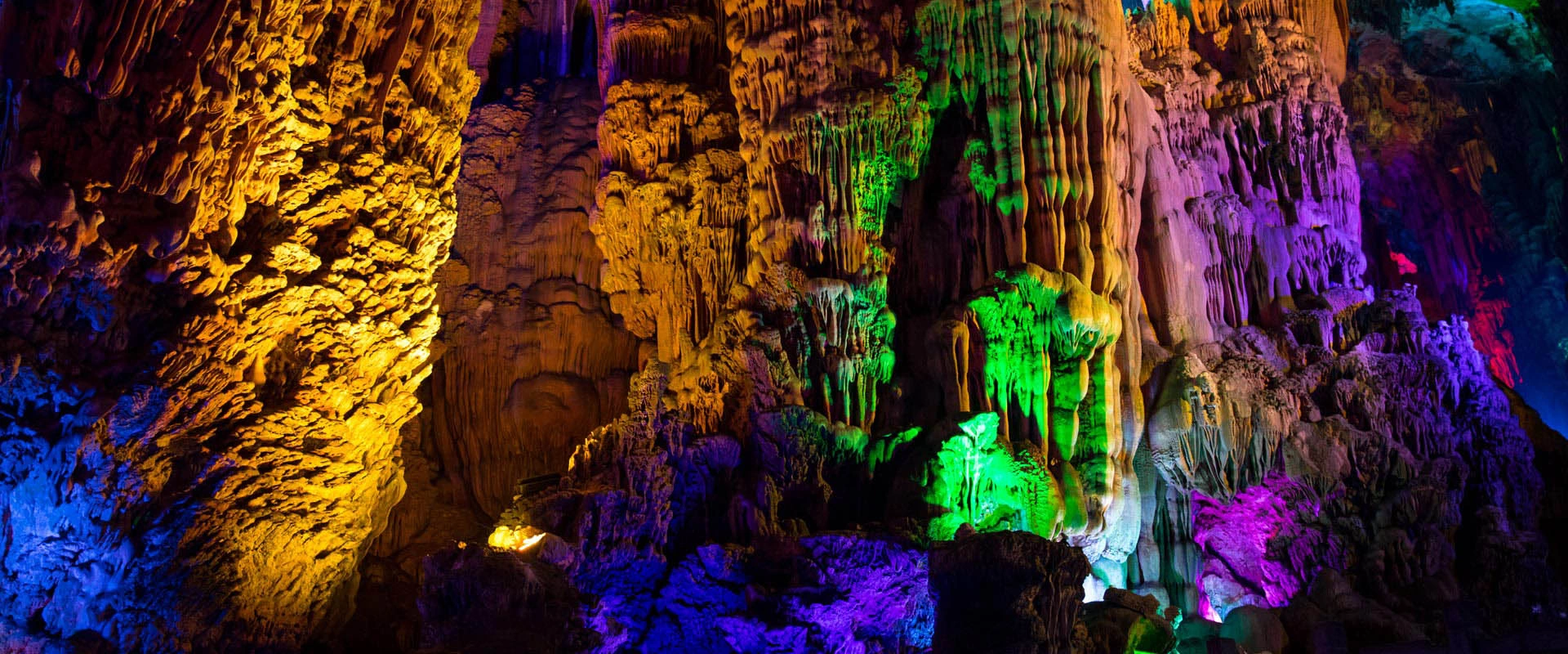 Crown Cave (Guanyan)