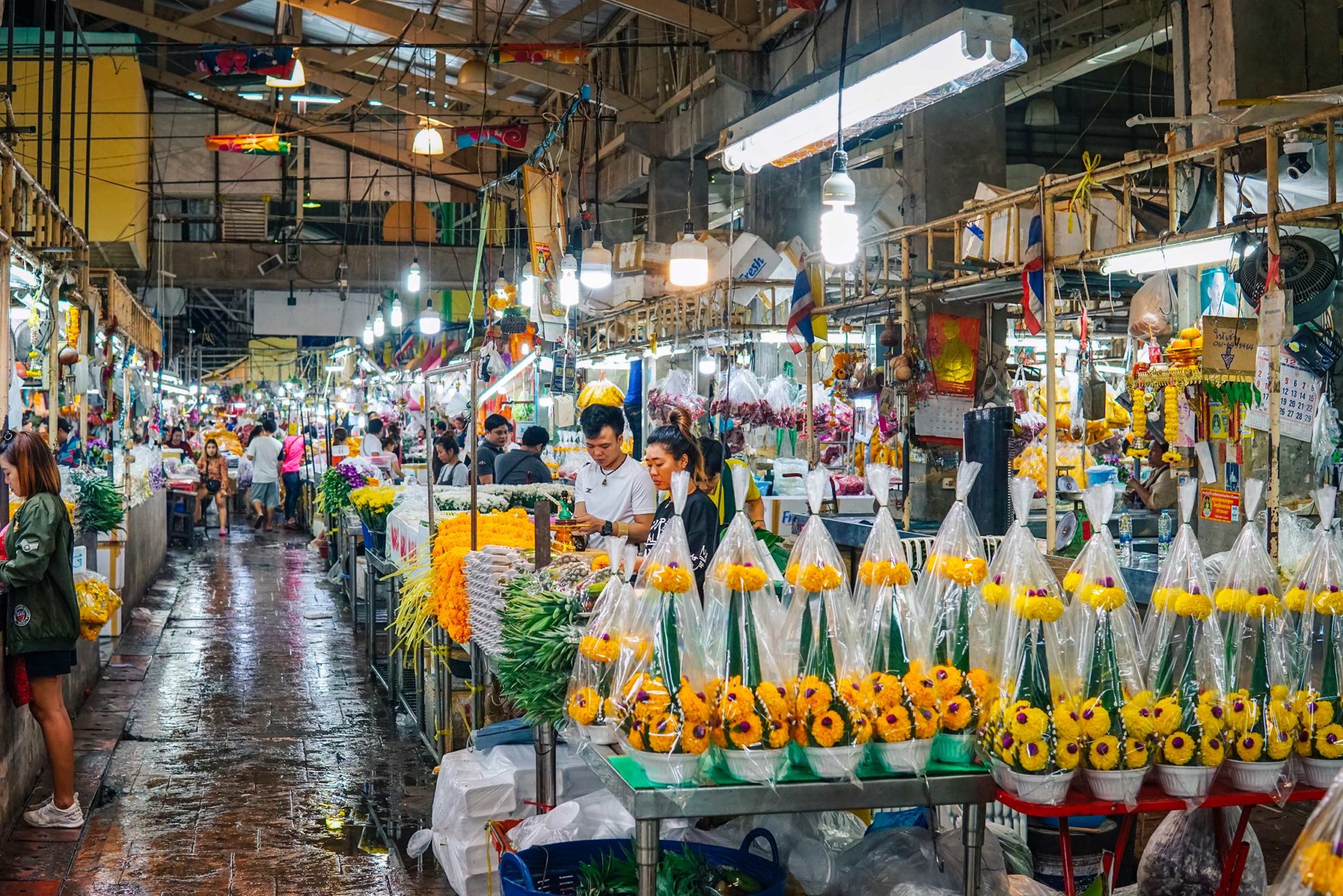 Maharaja Pier Flower Market (Pak Khlong Talat)