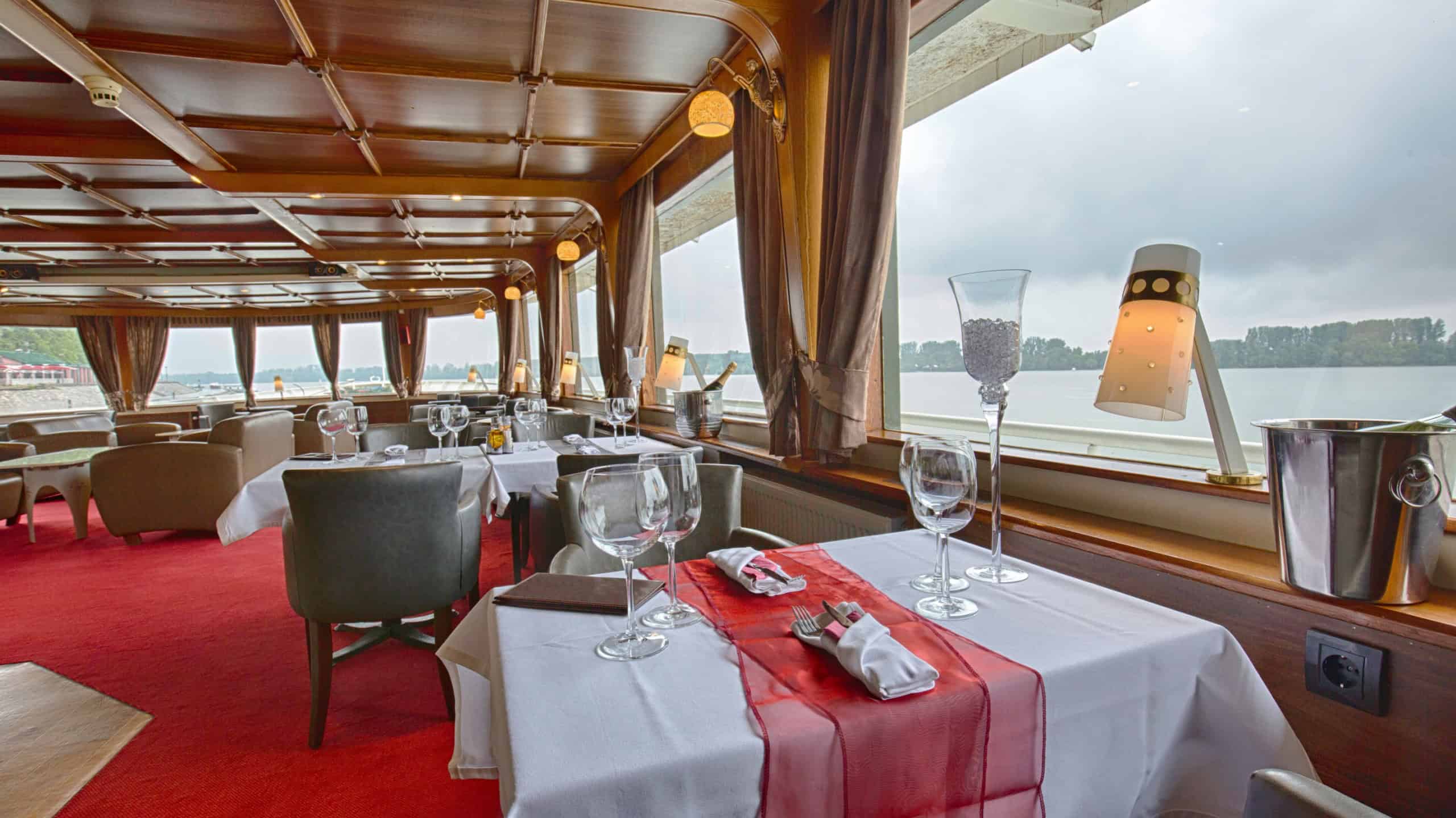 Prague River Cruise Dinner