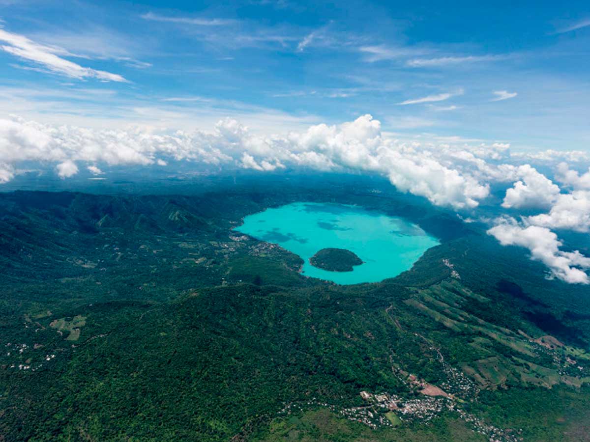 Lake Coatepeque (Lago de Coatepeque)