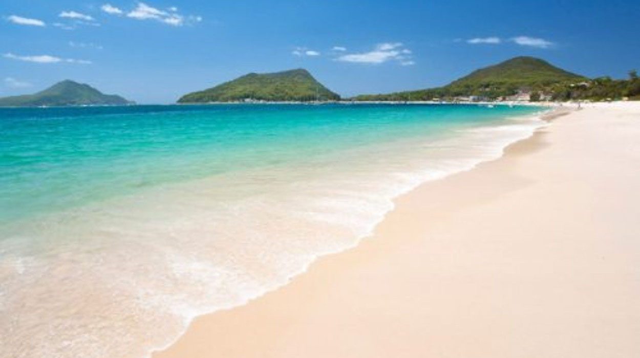 Shoal Bay Beach