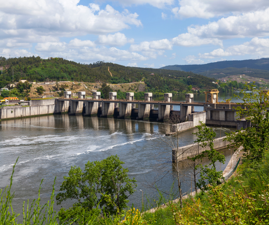 Crestuma-Lever Dam