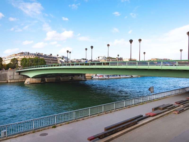 Pont de l'Alma archway