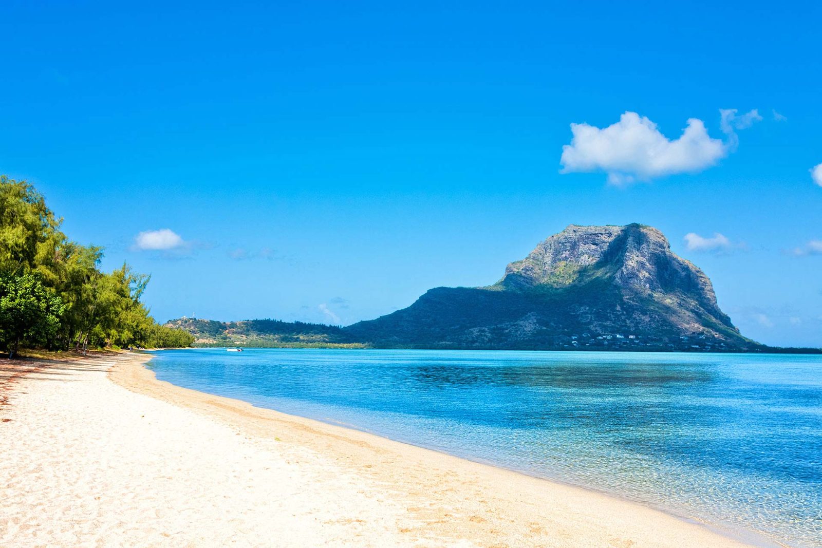 La Preneuse Beach Shoreline