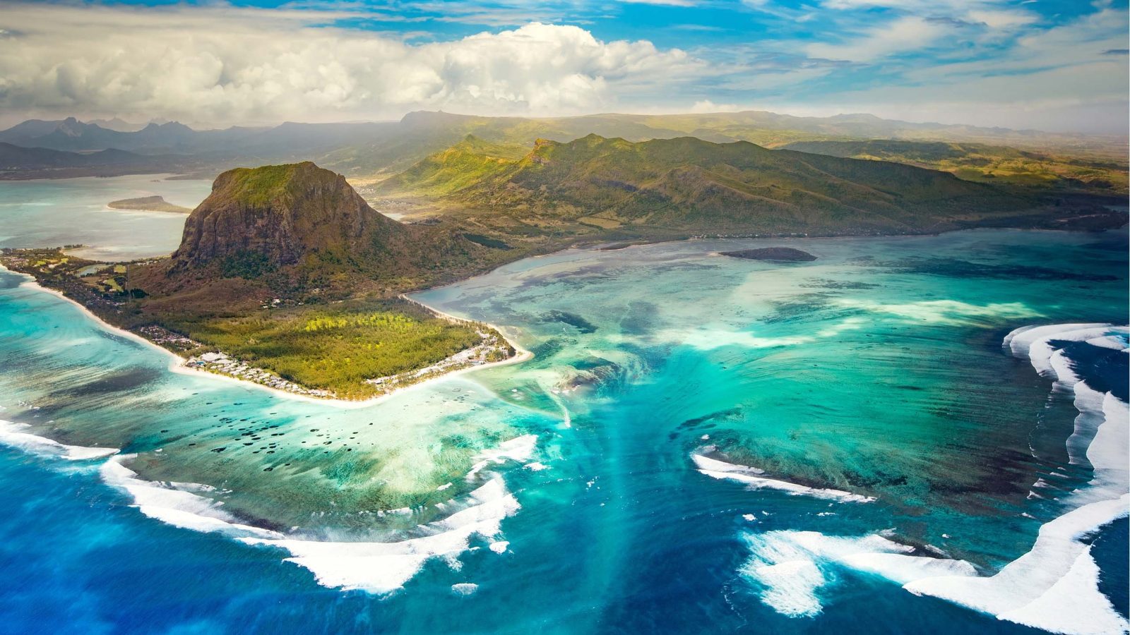 Le Morne Peninsula Reef Edge