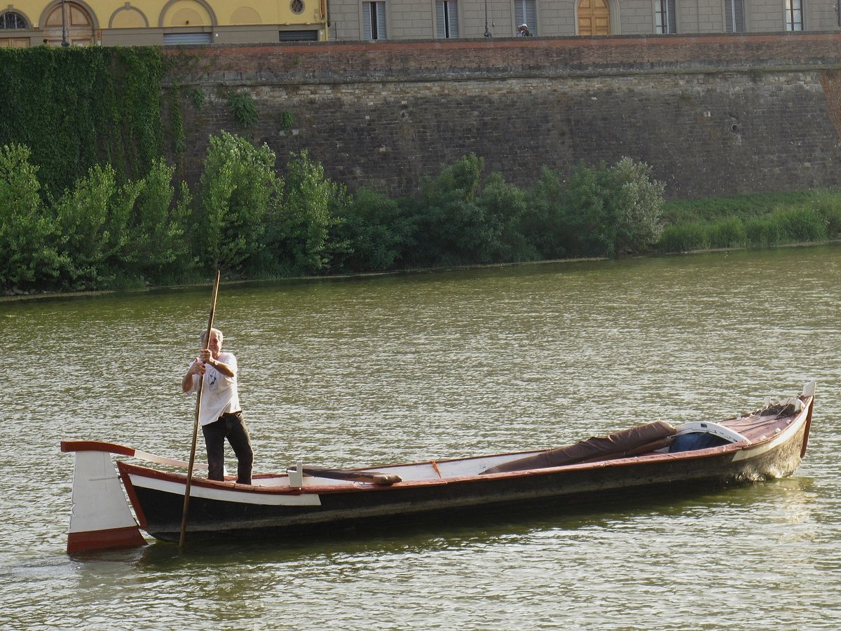 Florence River Cruise on a Traditional Barchetto