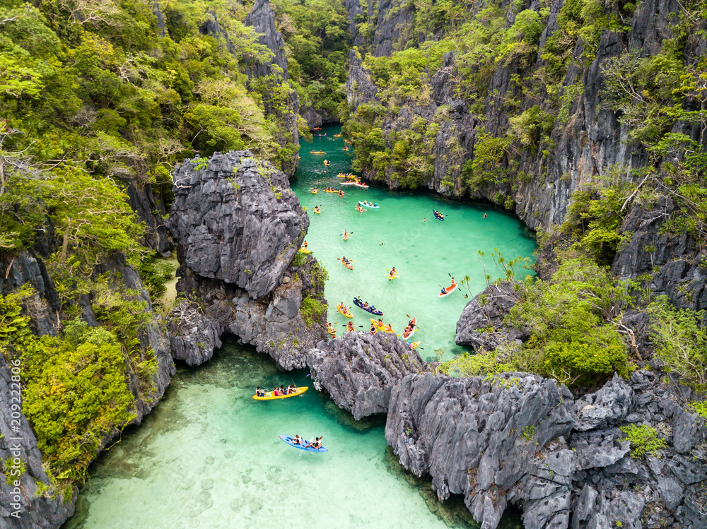 Discovering Small Lagoon El Nido by Kayak