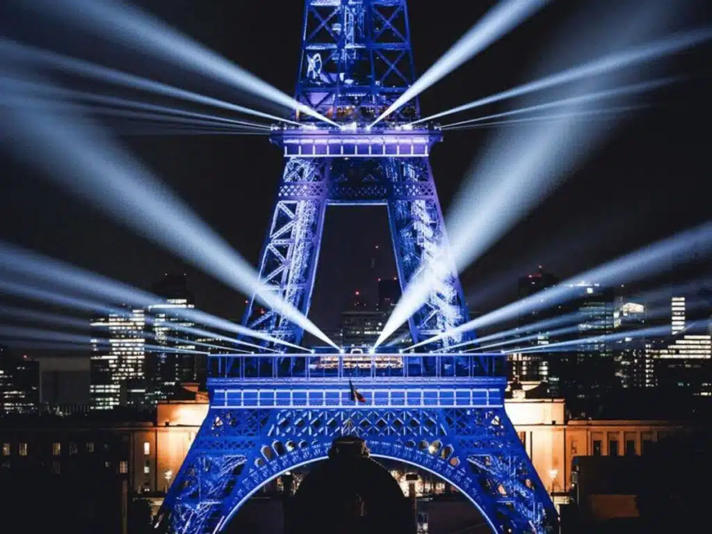 Eiffel Tower Light Show