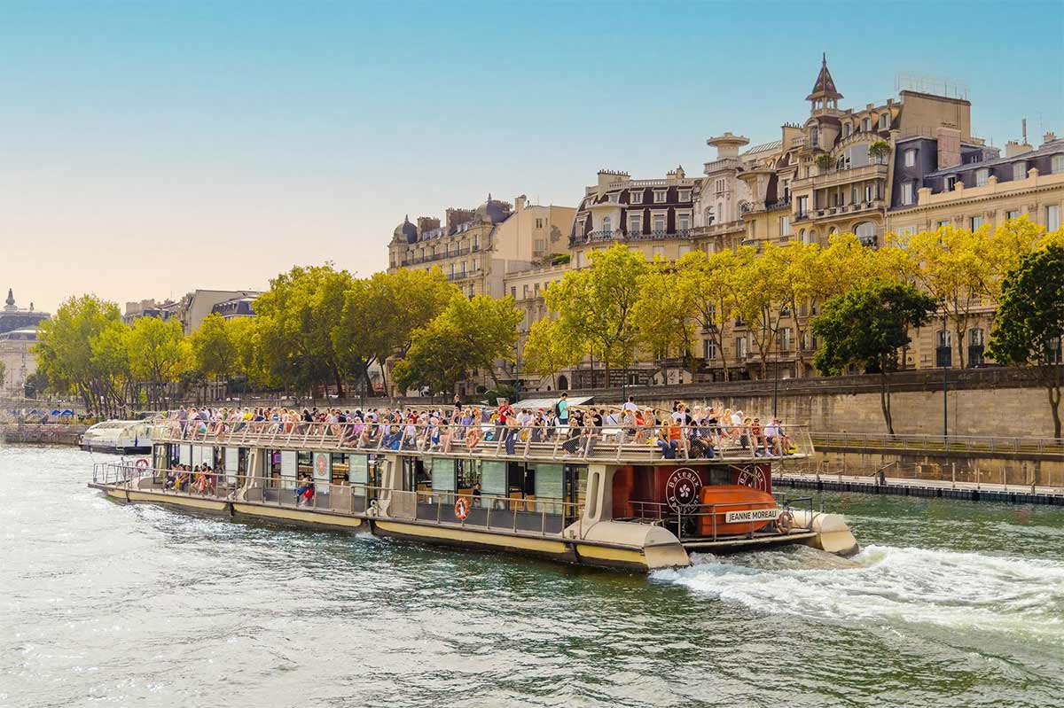 Paris Illuminated Evening River Cruise & Waffle Tasting