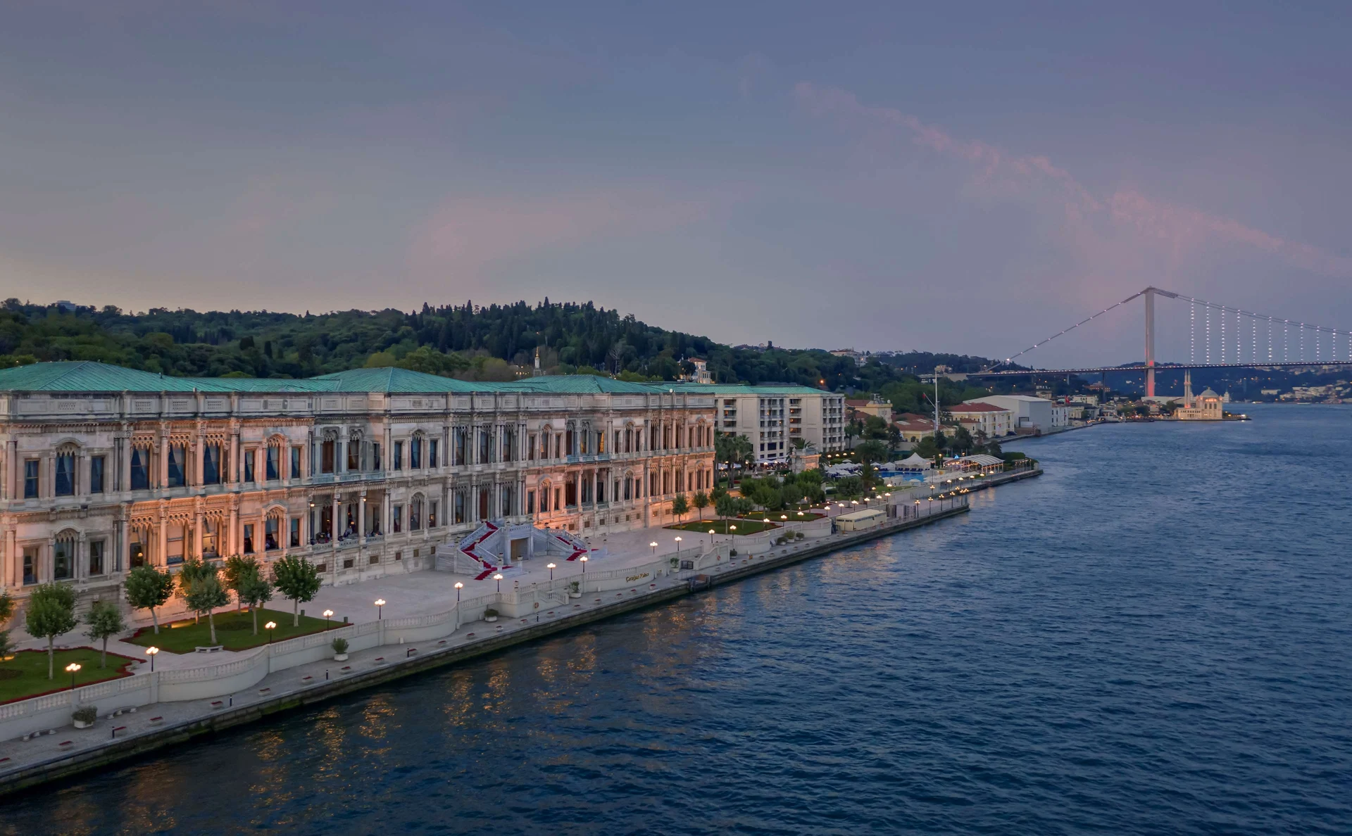 Çırağan Palace