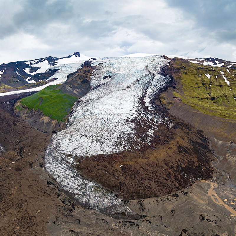 4x4 Bus Transfer to Falljökull