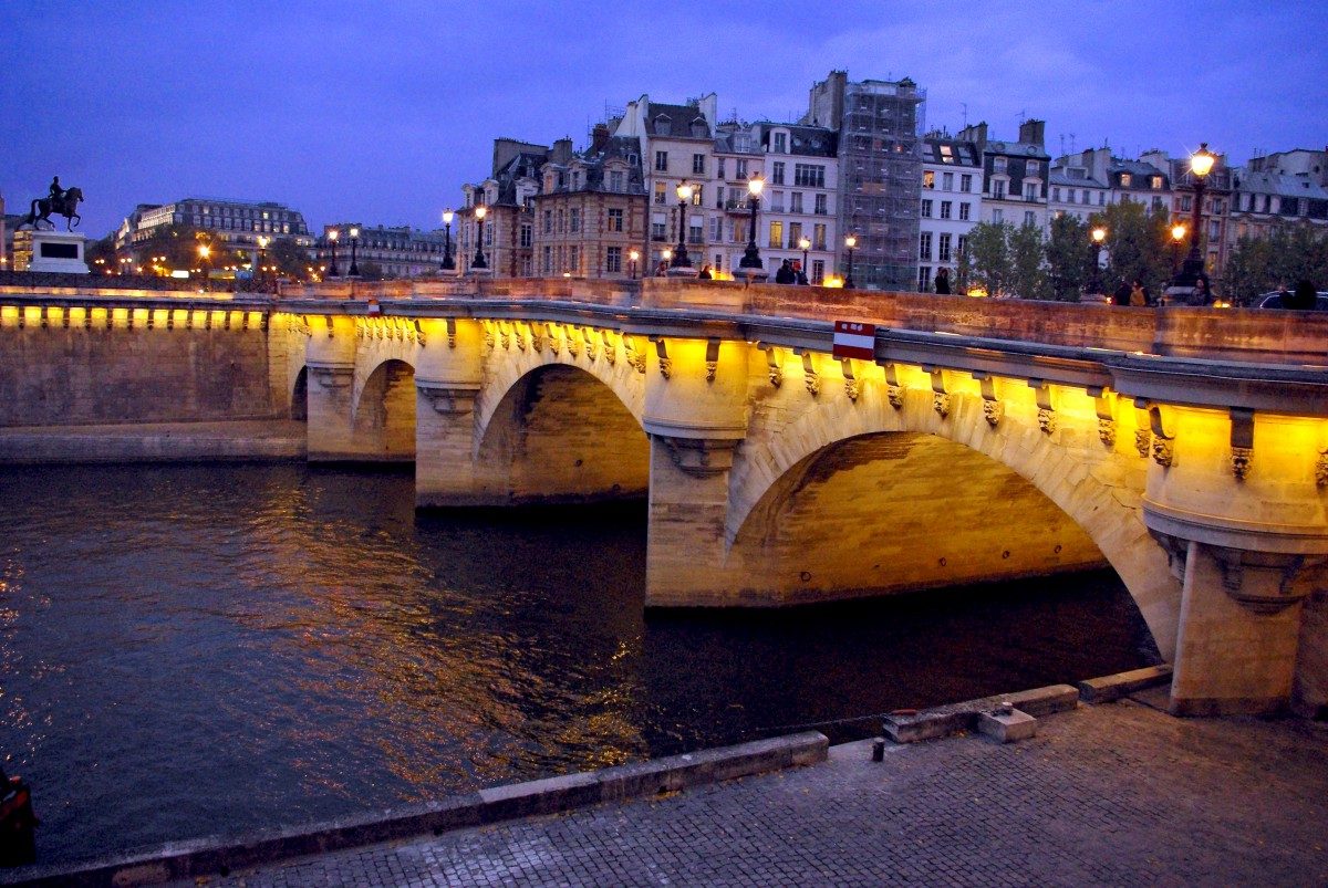 Pont Neuf Archway