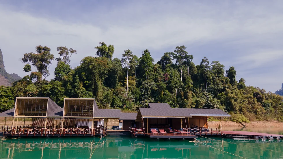 Lunch at floating restaurant