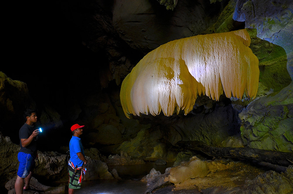 Nam Talu Cave (Water Cave)